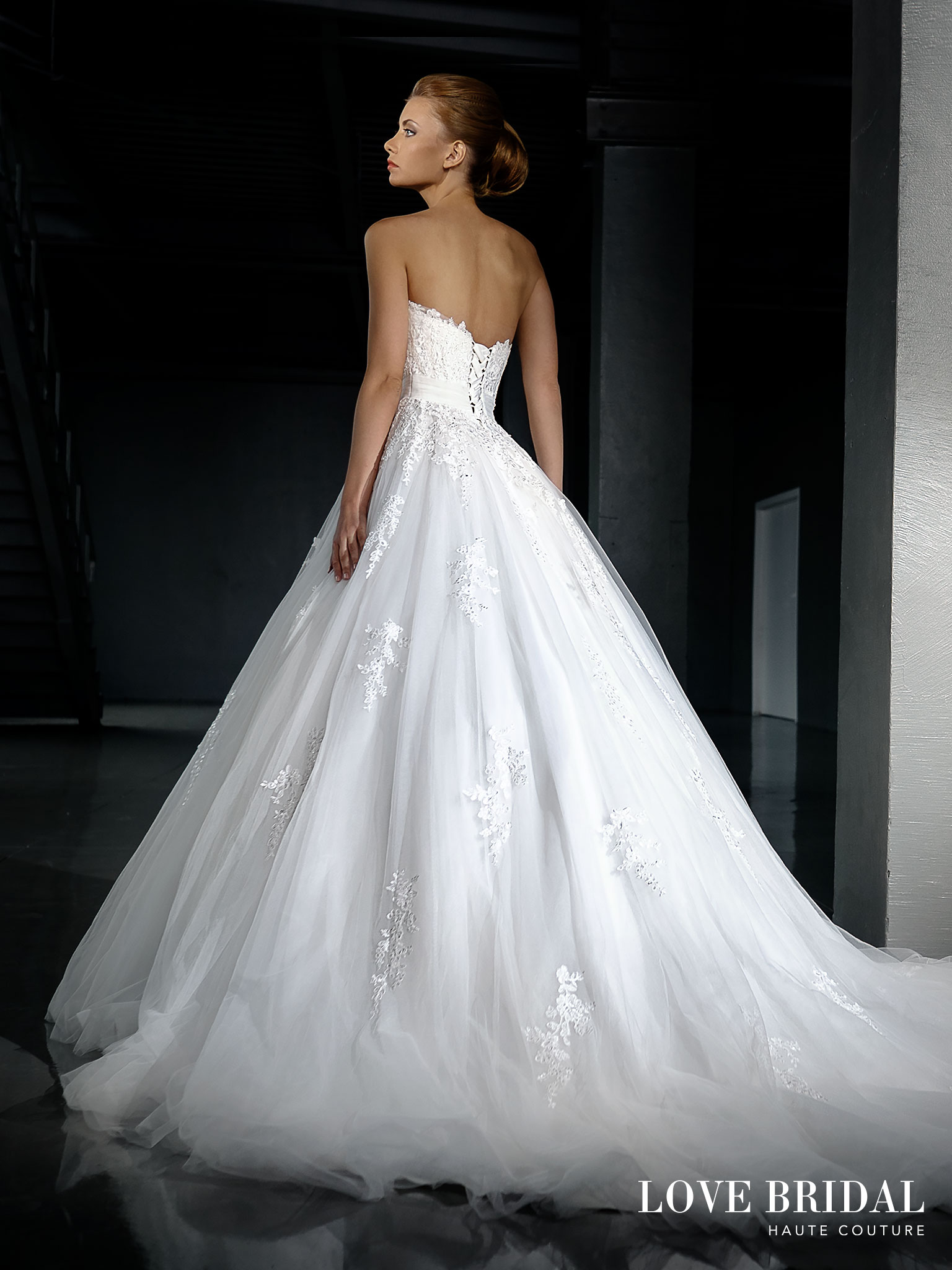 Купить пышное свадебное платье с открытым верхом Love Bridal арт.14218
